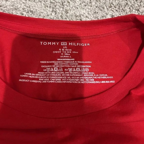 Tommy Hilfiger Men's Short Sleeve Classic Fit T-Shirt Red Size Large - Picture 4 of 4